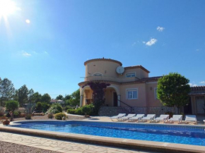 Villa Oasis WITH LARGE PRIVATE SWIMMING POOL